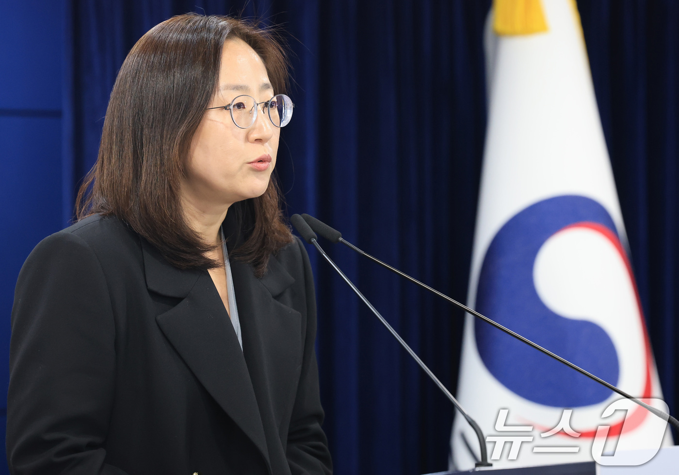 (서울=뉴스1) 임세영 기자 = 장윤정 통일부 부대변인이 13일 서울 종로구 정부서울청사에서 정례 브리핑을 하고 있다. 2026.3.13/뉴스1