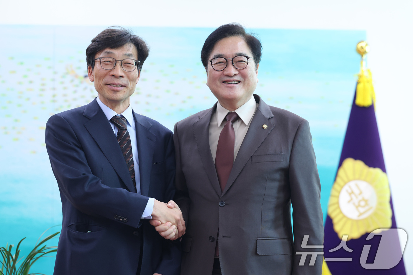 (서울=뉴스1) 신웅수 기자 = 우원식 국회의장이 13일 서울 여의도 국회에서 송상교 진실화해위원장을 접견하고 있다. 2026.3.13/뉴스1