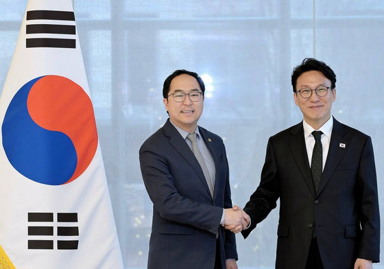 앤디 킴 미 상원의원 면담 갖는 김민석 총리