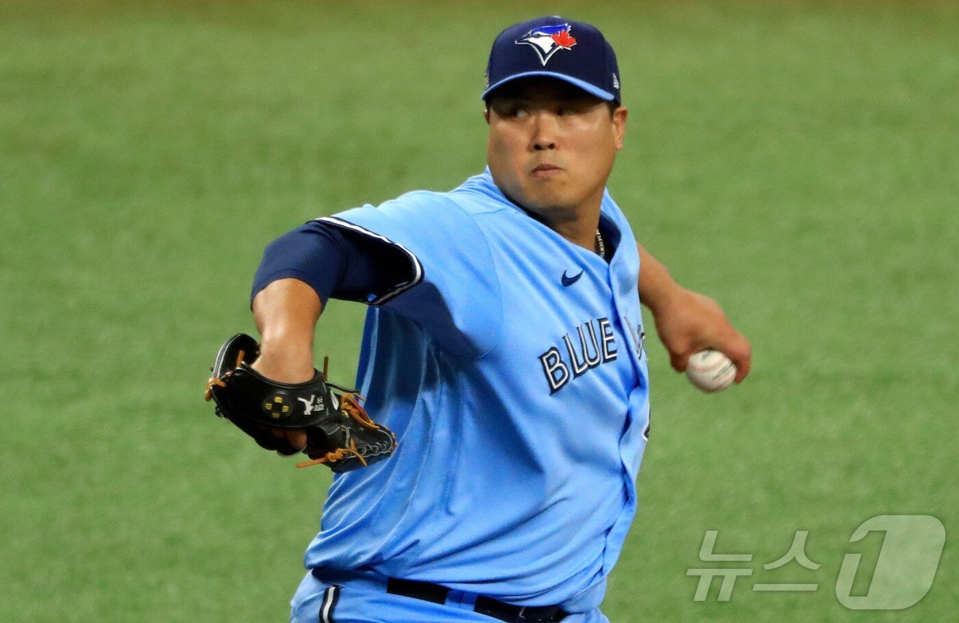 본문 이미지 - 토론토 블루제이스 시절의 류현진. ⓒ AFP=뉴스1