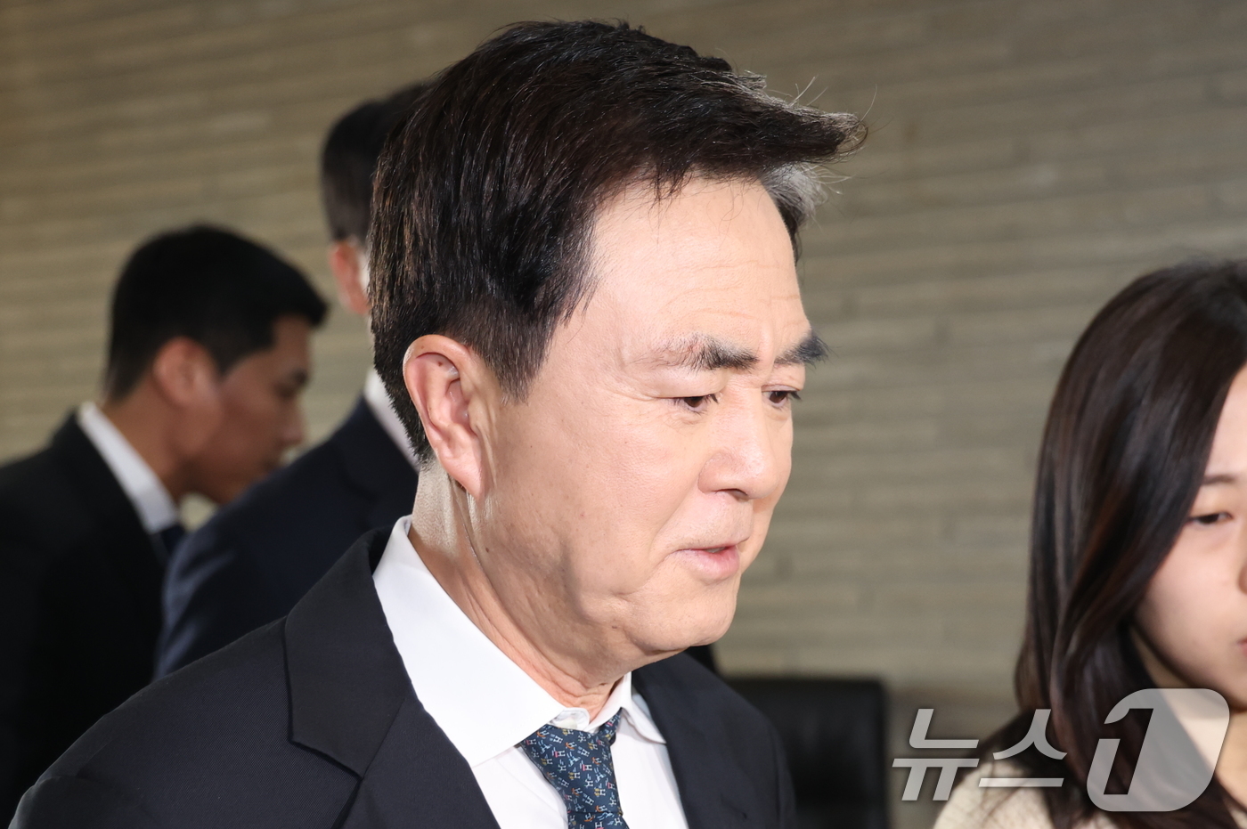 (서울=뉴스1) 이승배 기자 = 6·3 지방선거 충남도지사에 도전하는 김태흠 충남도지사가 13일 서울 여의도 국민의힘 중앙당사에서 열린 광역단체장 후보 면접에 참석하고 있다. 20 …