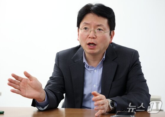 본문 이미지 - 김학균 한국벤처캐피탈협회 회장이 13일 서울 강남구 트레이드 타원에서 뉴스1과 인터뷰를 하고 있다. ⓒ News1 김명섭 기자