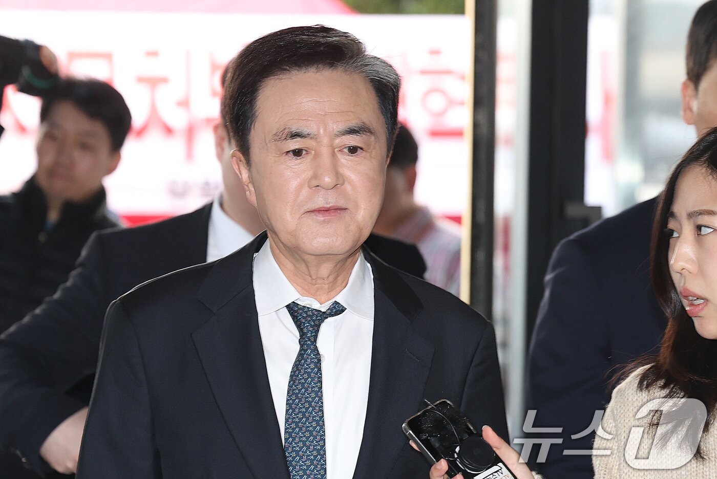 본문 이미지 - 6·3 지방선거 충남도지사에 도전하는 김태흠 충남도지사가 13일 서울 여의도 국민의힘 중앙당사에서 열린 광역단체장 후보 면접에 참석하고 있다. 2026.3.13 ⓒ 뉴스1 이승배 기자