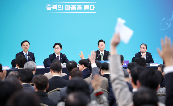 충북서 타운홀미팅 갖는 이재명 대통령