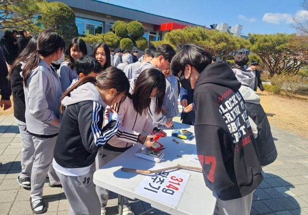 "수학과 친구되는 행사" 증평중 파이(π)데이 운영 화제