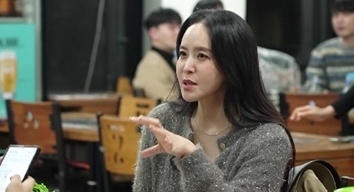 박지윤 "KBS 후배 전현무 입사 때 난리나…그때도 '중년' 비주얼"