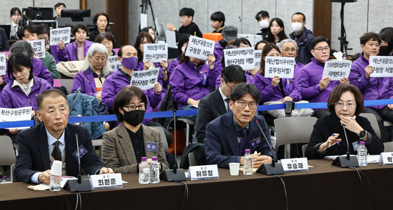 질의에 답하는 박희영 용산구청장