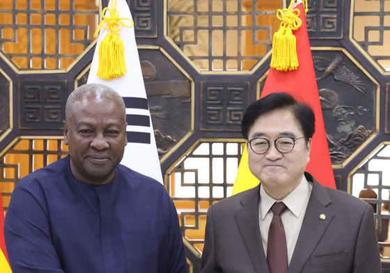 가나 대통령과 기념 촬영하는 우원식 의장