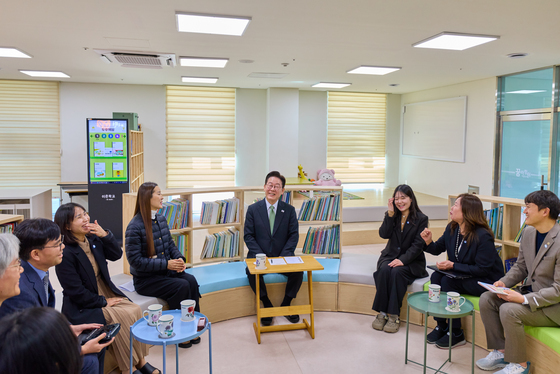 이은학교 방문한 이재명 대통령