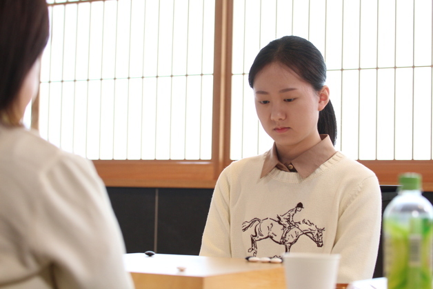 김은지 9단, 日 가토에 흑 불계승…센코컵 4강 진출