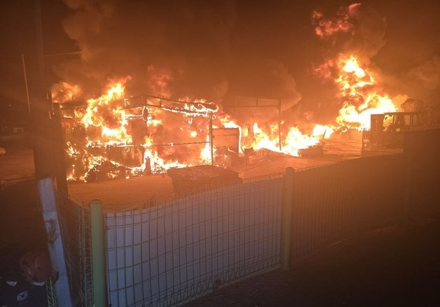 시흥 정왕동 자원순환시설 화재…2시간 40여분만에 초진(종합)