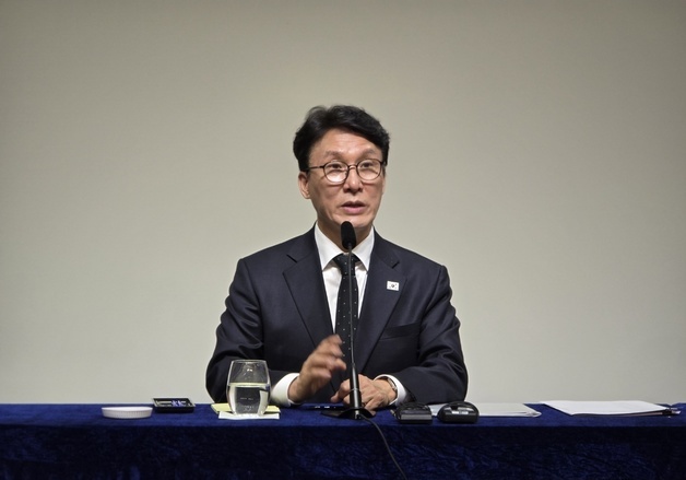 金총리 "트럼프와 백악관서 20분 면담, 北과 관계 진전안 조언"