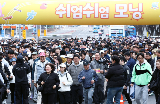 운동공간으로 변신한 여의도 도심