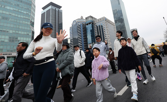 처음으로 열린 서울시 '쉬엄쉬엄 모닝'
