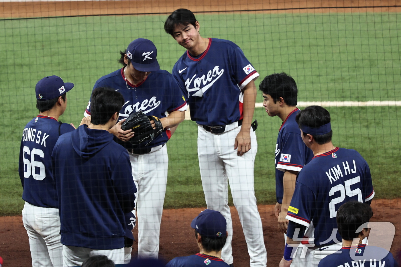 (마이애미=뉴스1) 구윤성 기자 = 13일 오후(현지시간) 미국 플로리다주 마이애미 론디포파크에서 열린 2026 월드베이스볼클래식(WBC) 8강전 대한민국과 도미니카공화국의 경기 …