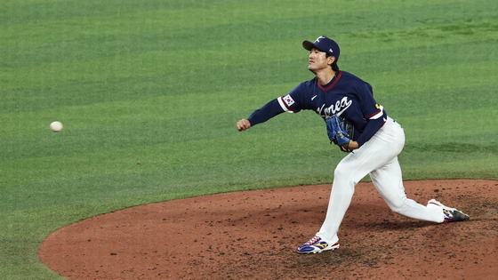 역투하는 고영표