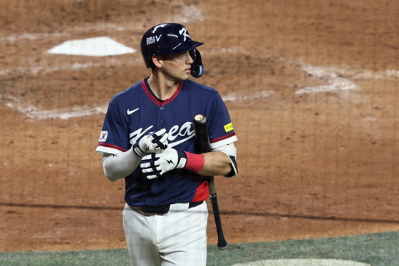 셰이 위트컴, 산체스 공 무섭네