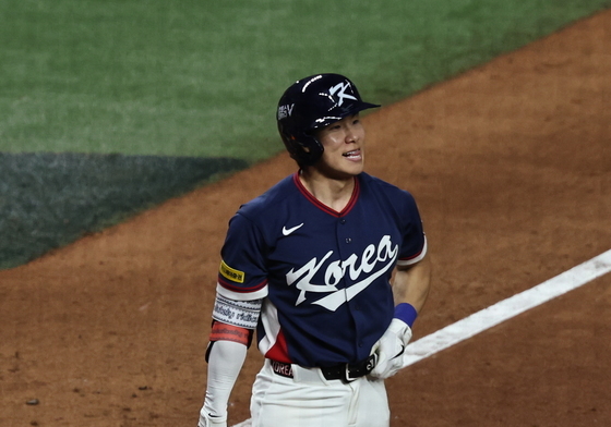 삼진아웃 당한 김혜성