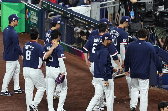 대한민국, 17년 만의 WBC 8강서 도미니카 '핵타선'에 콜드패