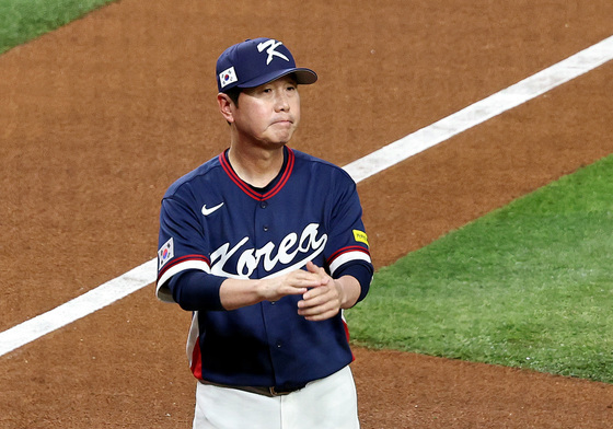 '8강 탈락' 류지현 감독 "내심 기대했지만 도미니카共 강했다"[WBC]