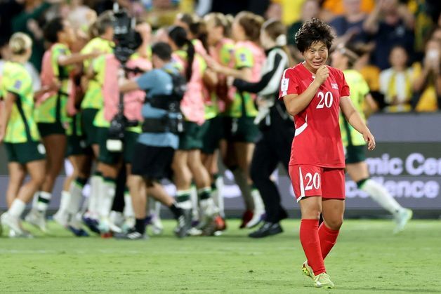 '아시안컵 8강 탈락' 북한 여자축구 감독 "큰 배움 얻었다"