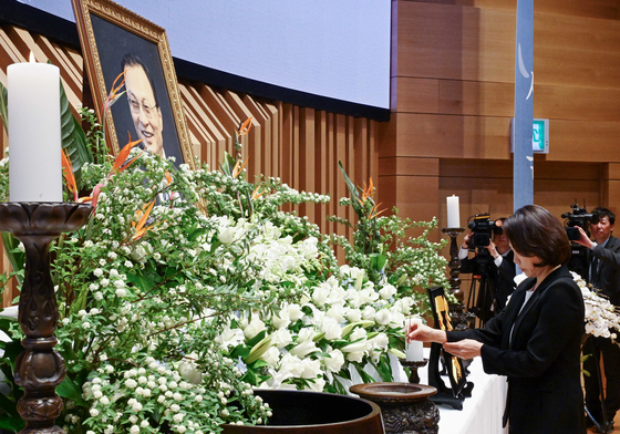 김혜경 여사, 故이해찬 49재 참석…빈소·영결식 이어 각별한 추모