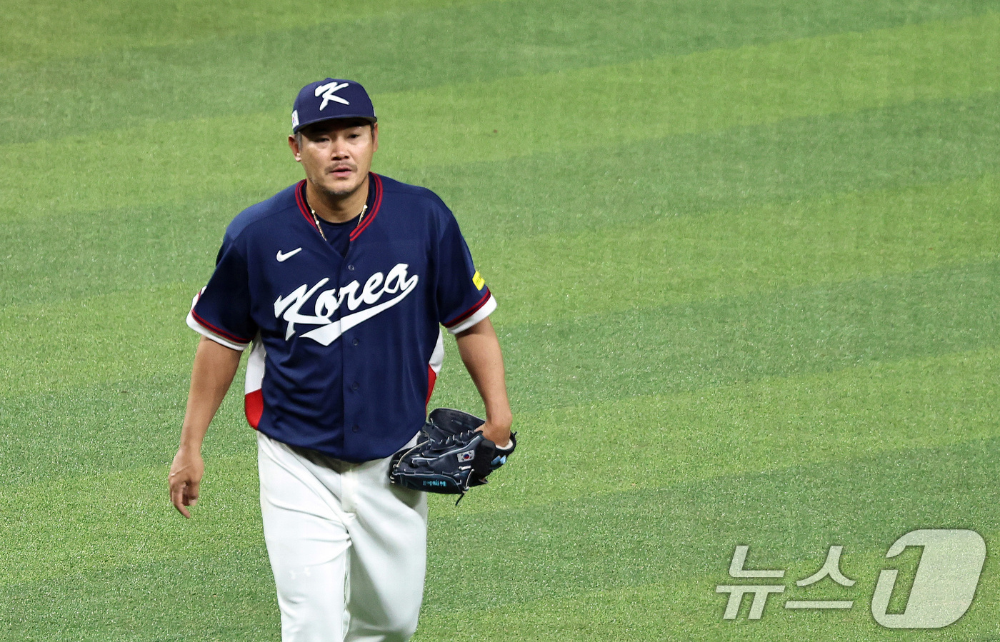 (마이애미=뉴스1) 구윤성 기자 = 13일 오후(현지시간) 미국 플로리다주 마이애미 론디포파크에서 열린 2026 월드베이스볼클래식(WBC) 8강전 3회말 대한민국 노경은이 박영현과 …