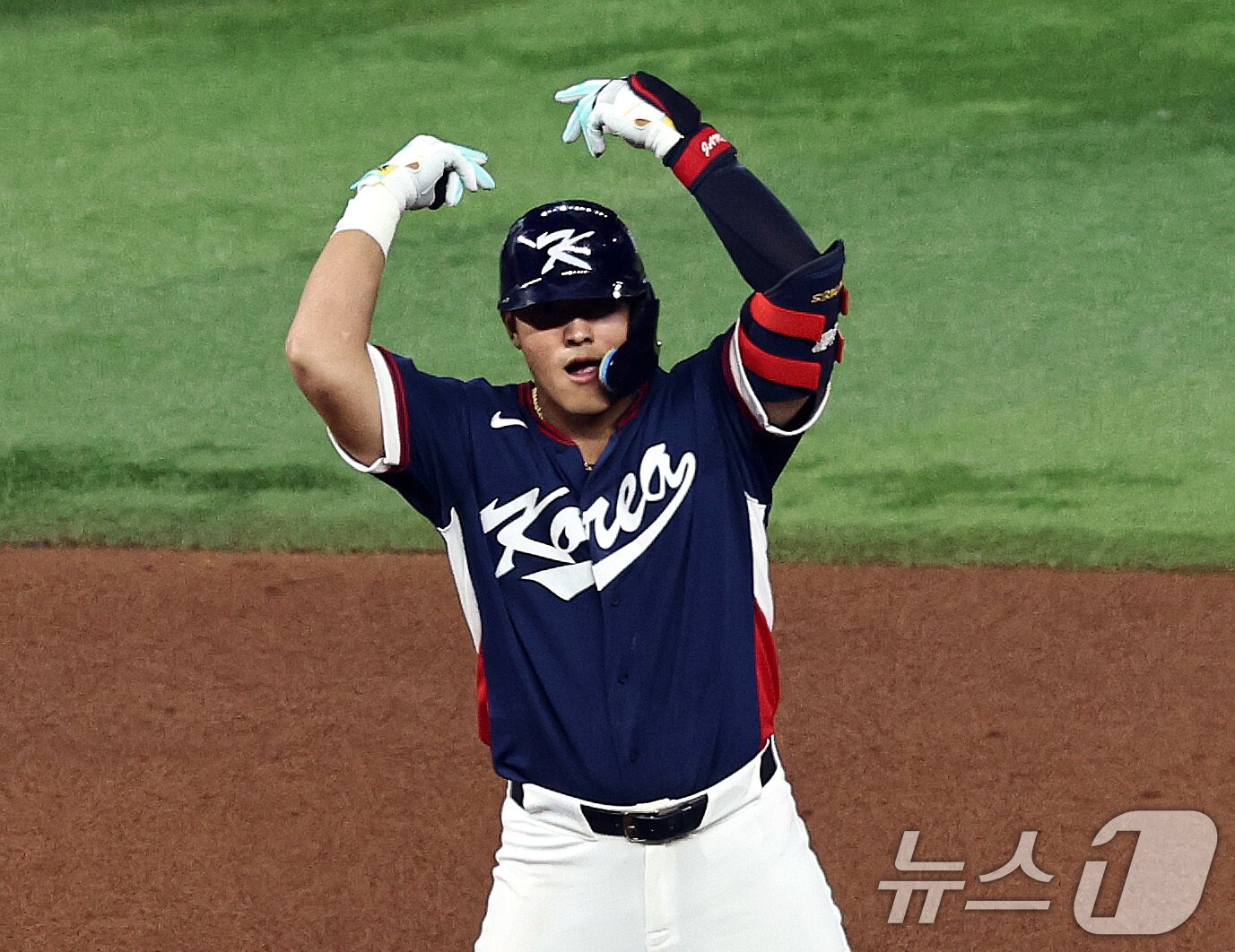 본문 이미지 - 2026 WBC 8강 진출에 힘을 보탠 안현민. 2026.3.14 ⓒ 뉴스1 구윤성 기자