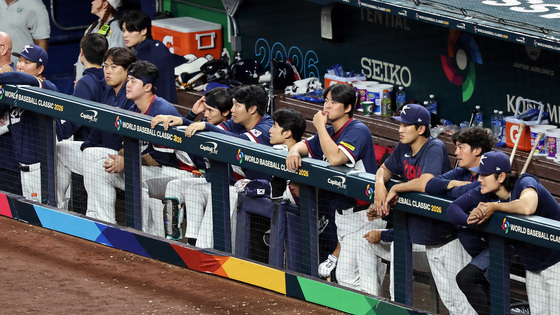 심각한 대한민국 더그아웃