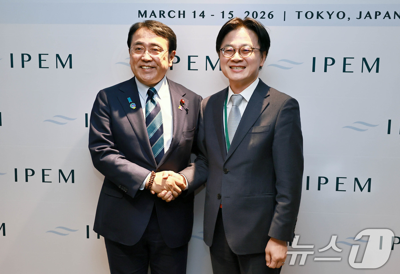 (서울=뉴스1) 최지환 기자 = 김정관 산업통상부 장관이 14일 일본 도쿄에서 열린 제1차 인도·태평양 에너지 안보 장관회의 참석 계기로 열린 아카자와 료세이 일본 경제산업성 대신 …