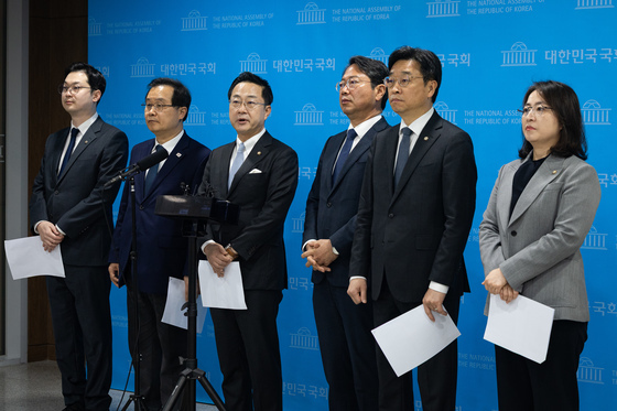 민주당 국정조사 추진위 기자회견