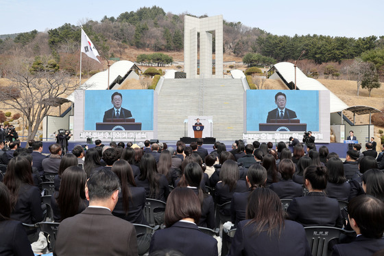3·15 의거 66주년…與 "비상계엄 맞선 저력" 野 "권력 오만 경계"