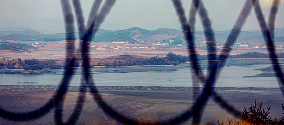 北, 탄도미사일 발사에 이어 600㎜ 방사포 타격훈련