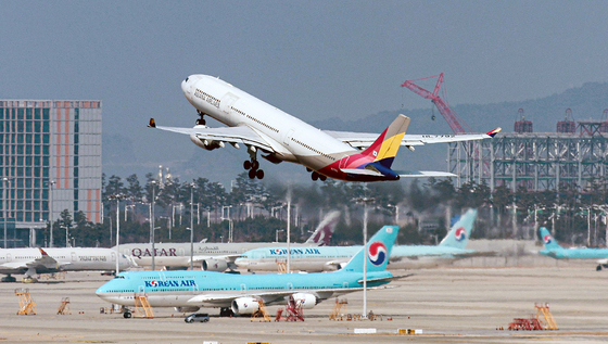 인천공항·한국공항공사 등 3곳 통폐합 검토…공공기관 개혁 '속도'