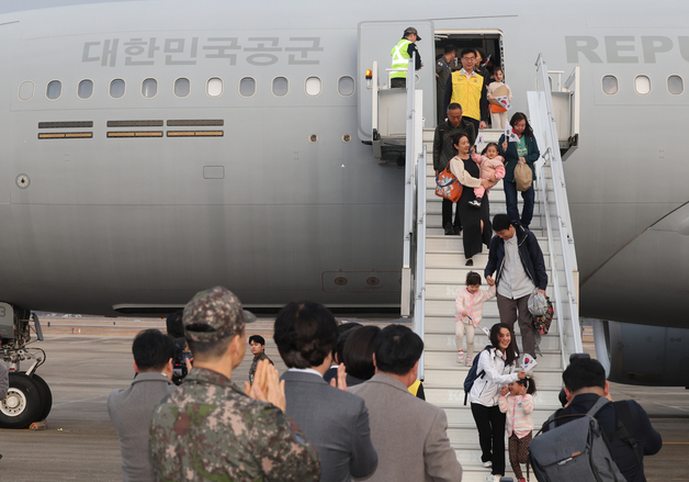 중동 체류 한국인 204명 무사 귀환