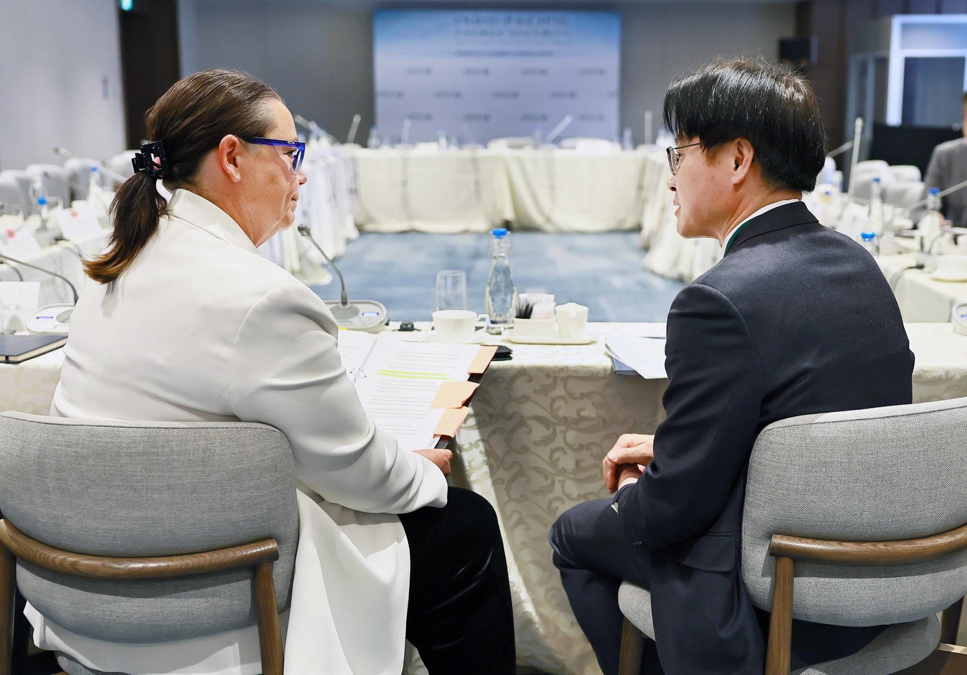 (서울=뉴스1) = 김정관 산업통상자원부 장관이 15일(현지시간) 일본 도쿄에서 열린 ‘제1차 인도·태평양 에너지 안보 장관회의 및 비즈니스 포럼’을 계기로 매들린 킹 호주 자원· …