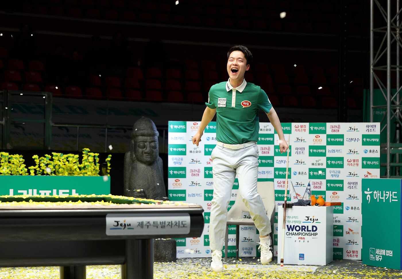 본문 이미지 - 우승 후 기뻐하는 김영원(PBA 제공) 