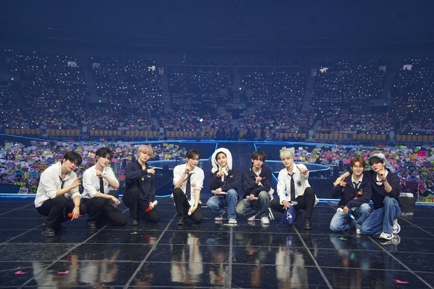 제로베이스원, 앙코르 콘서트 성공적 마무리…9인 체제 마침표