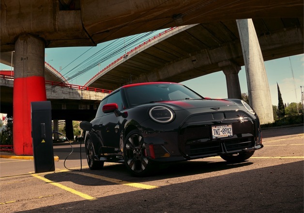 미니 'JCW', 작년 수입 콤팩트 고성능 모델 중 판매 1위…점유율 52%