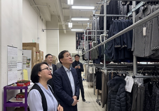 이태식 한유원 대표, 행복한백화점 입점 중소기업 현장 방문