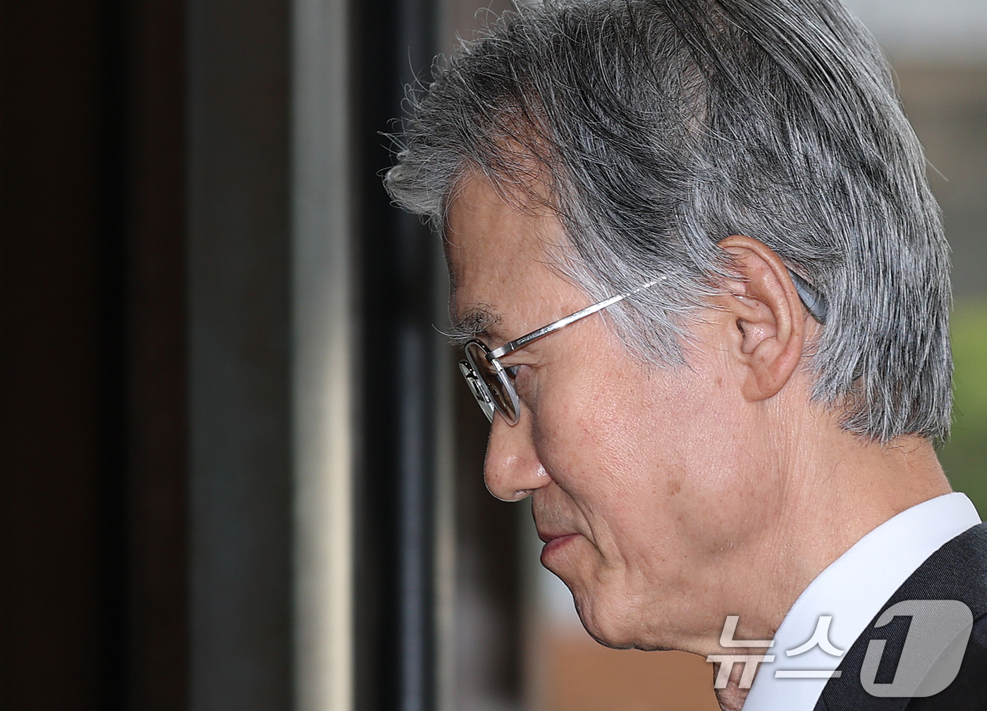 (서울=뉴스1) 오대일 기자 = '법왜곡죄' 1호로 고발된 조희대 대법원장이 16일 오전 서울 서초구 대법원 청사로 출근하고 있다. 2026.3.16/뉴스1