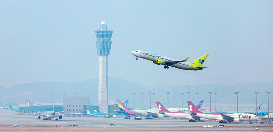 중동 사태 장기화로 치솟는 국제유가···항공 유류할증료 오른다