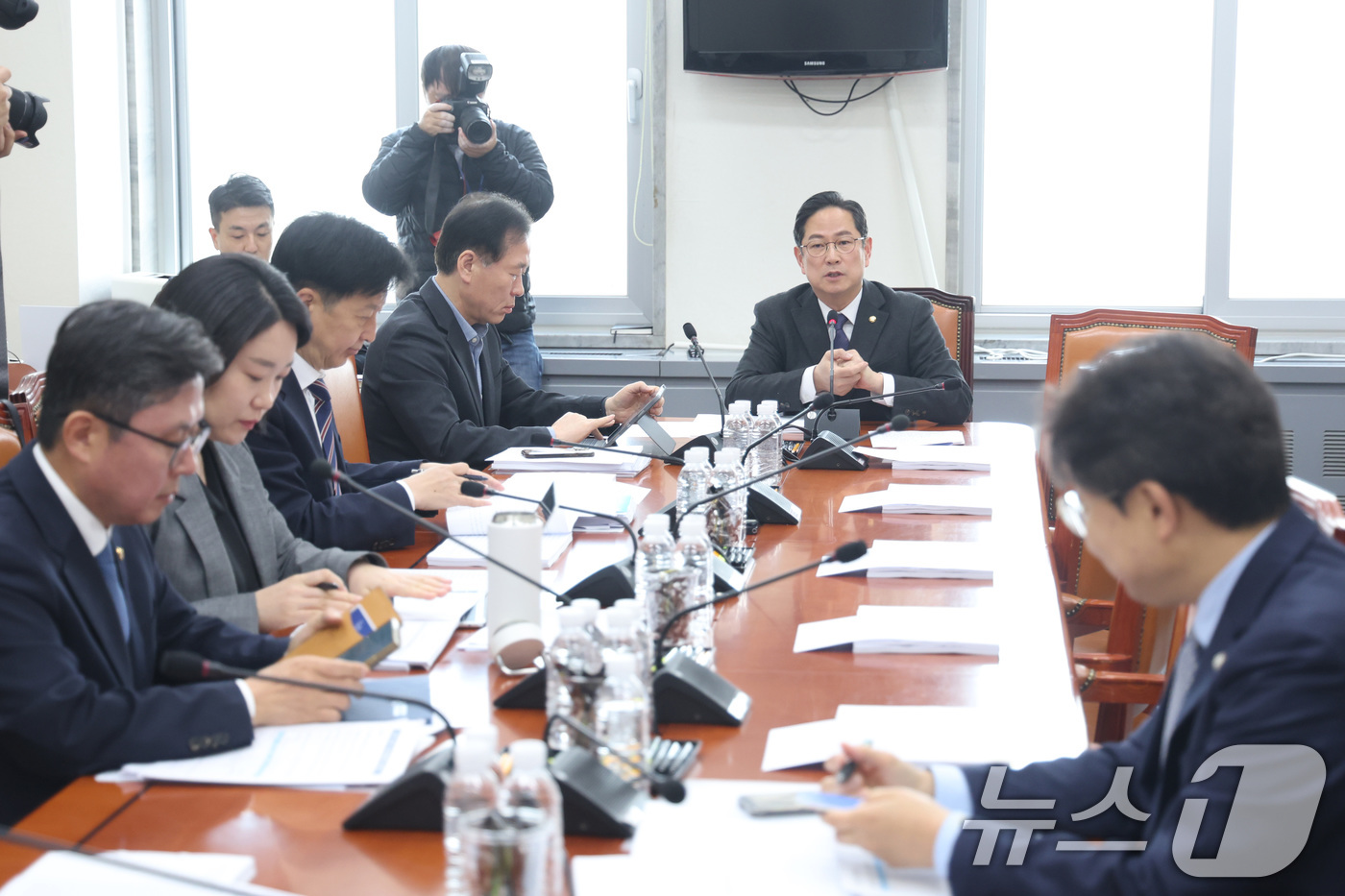 (서울=뉴스1) 신웅수 기자 = 박수영 소위원장이 16일 서울 여의도 국회에서 열린 재정경제기획위원회 조세소위원회를 주재하고 있다. 2026.3.16/뉴스1