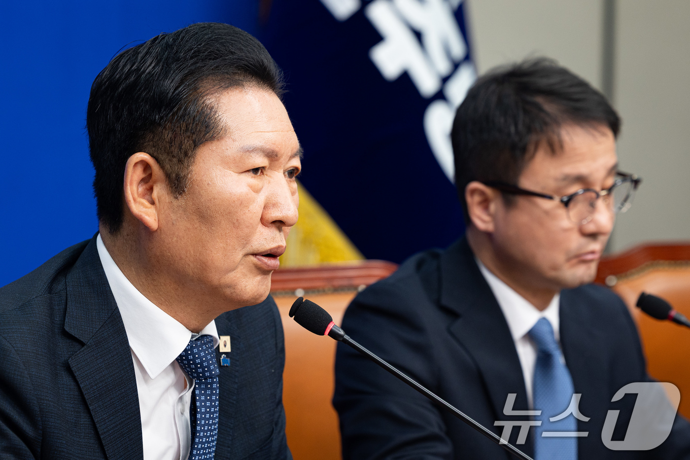 (서울=뉴스1) 유승관 기자 = 정청래 더불어민주당 대표가 16일 서울 여의도 국회에서 열린 최고위원회의에서 모두 발언을 하고 있다. 2026.3.16/뉴스1