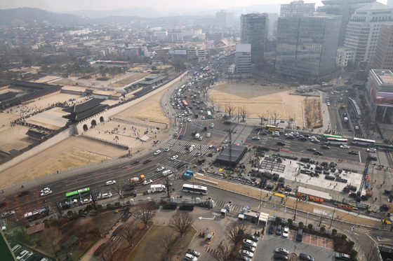 광화문광장에 설치되는 BTS 컴백 공연 무대