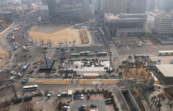 광화문광장에 설치되는 BTS 컴백 공연 무대