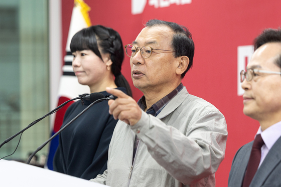 김영환 충북지사 컷오프 발표하는 이정현 국민의힘 공천관리위원장