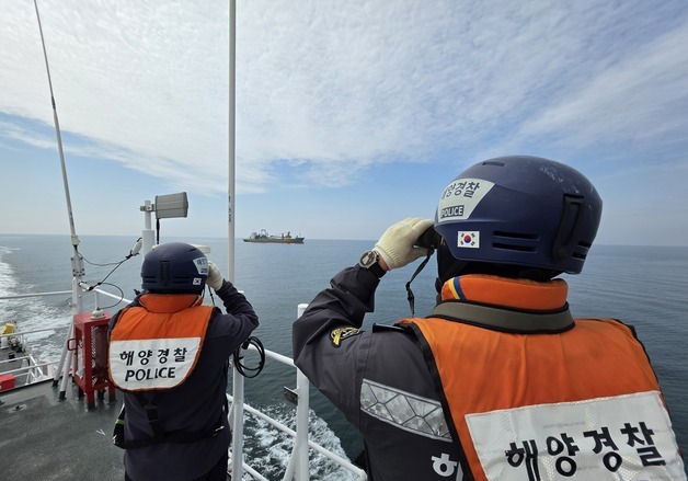 부안 왕등도 해상 실종 외국인 선원 못찾아…해경 수색 사흘째