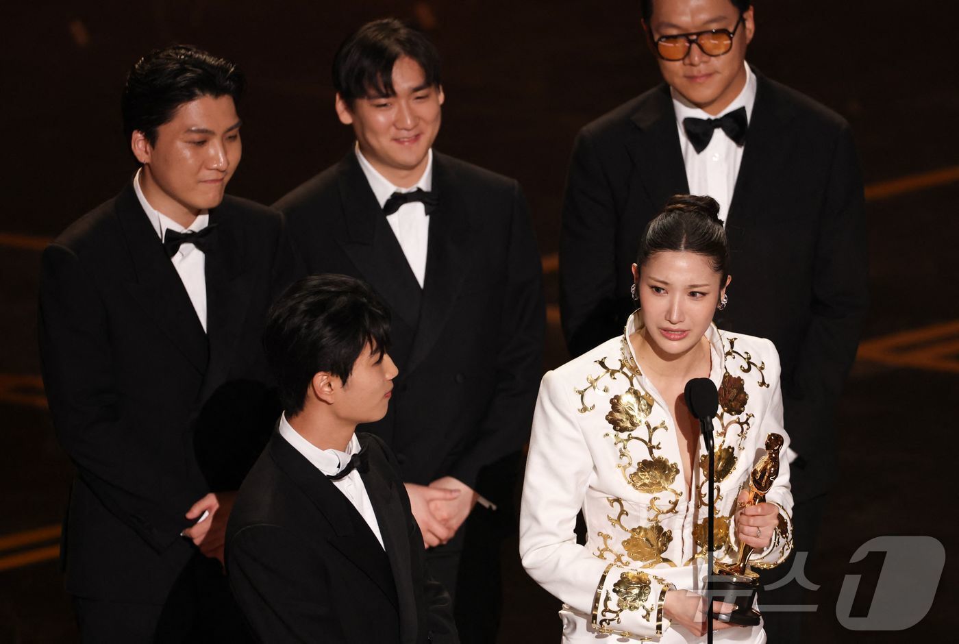 본문 이미지 - '케이팝 데몬 헌터스' OST '골든', 주제가상 수상ⓒ AFP=뉴스1