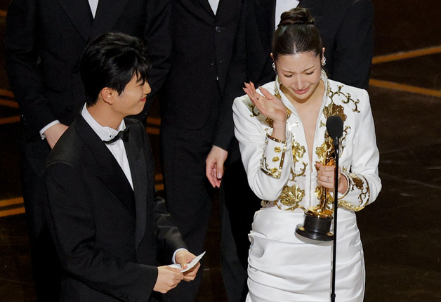 '케이팝 데몬 헌터스' OST '골든' 美 아카데미 주제가상 수상